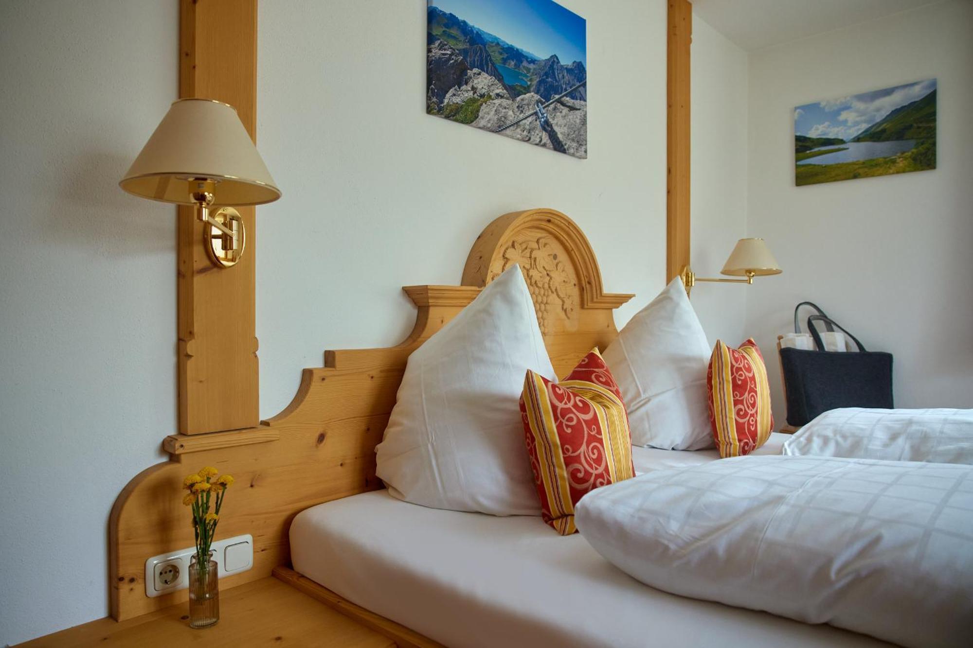Montafon Moments Hotel Gortipohl Buitenkant foto